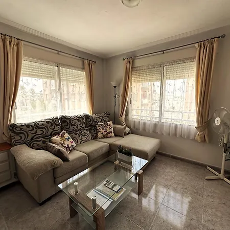 شقة Leandros Seaside تورّيفيِخا