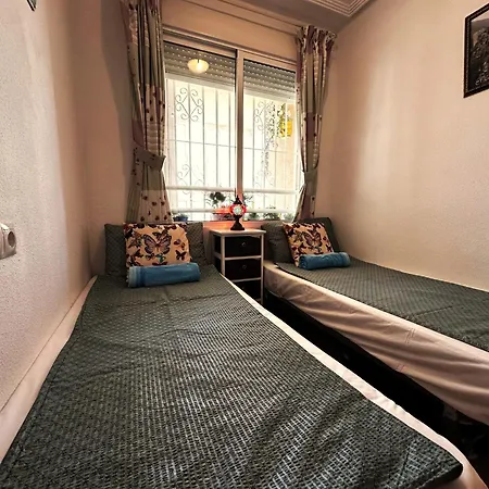 Leandros Seaside تورّيفيِخا